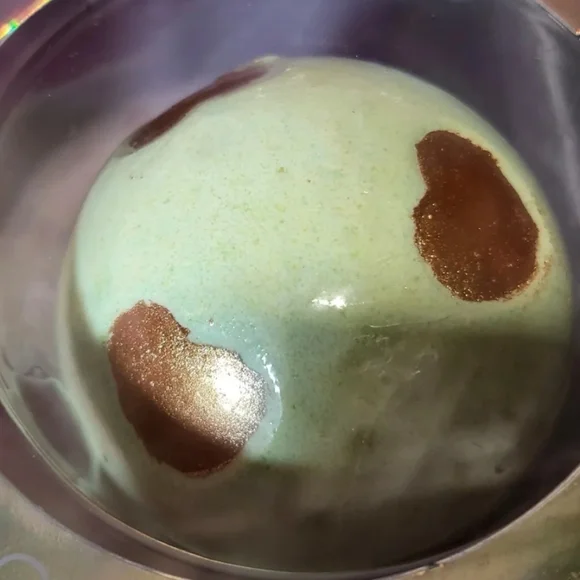 The Creme Shop Disney Minne & Mickey Season's Treatings Set - Picture 7 of 10